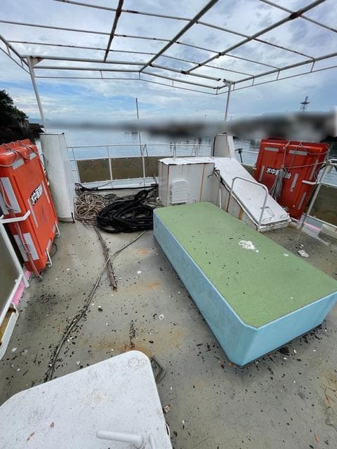 17 GT Work Boat (1997) - Image 3