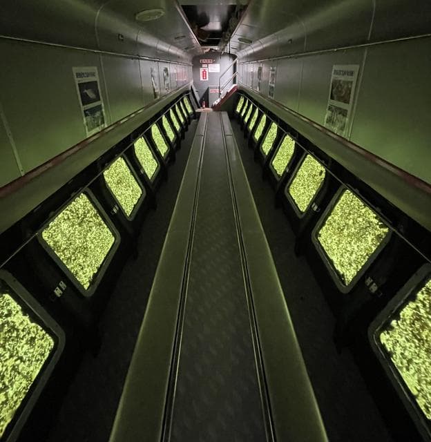 17 GT Work Boat (1997) - Image 5