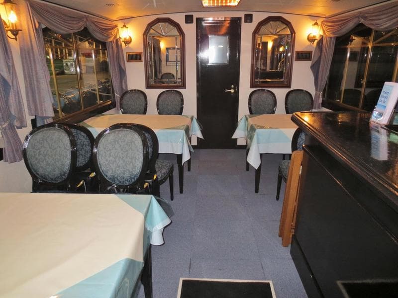 12 GT Pleasure Boat (1992) - Image 2