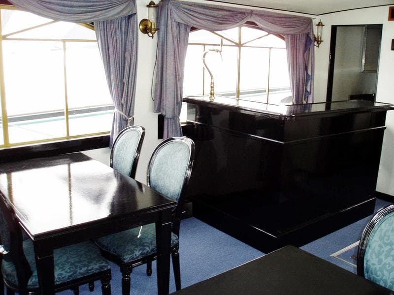 12 GT Pleasure Boat (1992) - Image 3