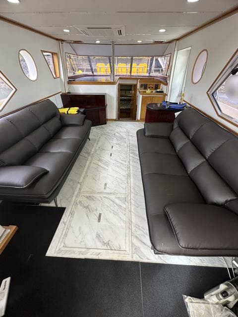 19 GT Work Boat (1991) - Image 13