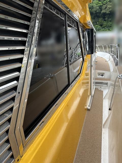 19 GT Work Boat (1991) - Image 7