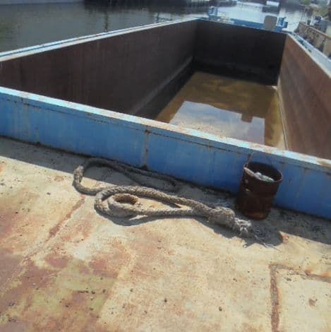 4.9 GT Work Boat (1994) - Image 2