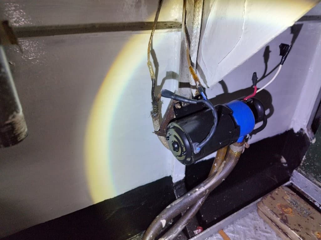 7.9 GT Work Boat (1990) - Image 21