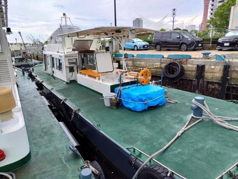 7.9 GT Work Boat (1990) - Image 4