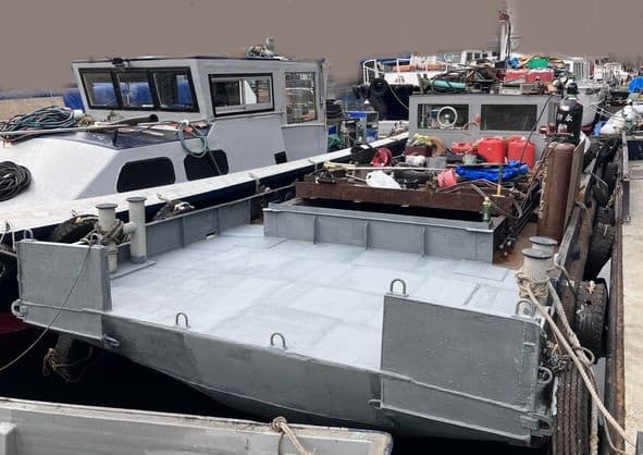 6 GT Work Boat (2006) - Image 3