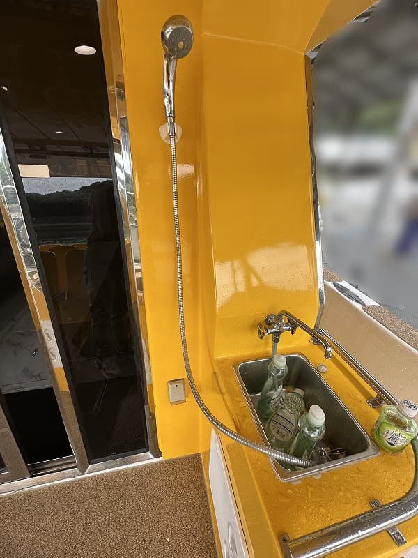 19 GT Work Boat (1991) - Image 11