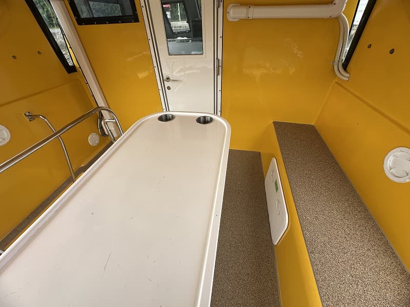 19 GT Work Boat (1991) - Image 13