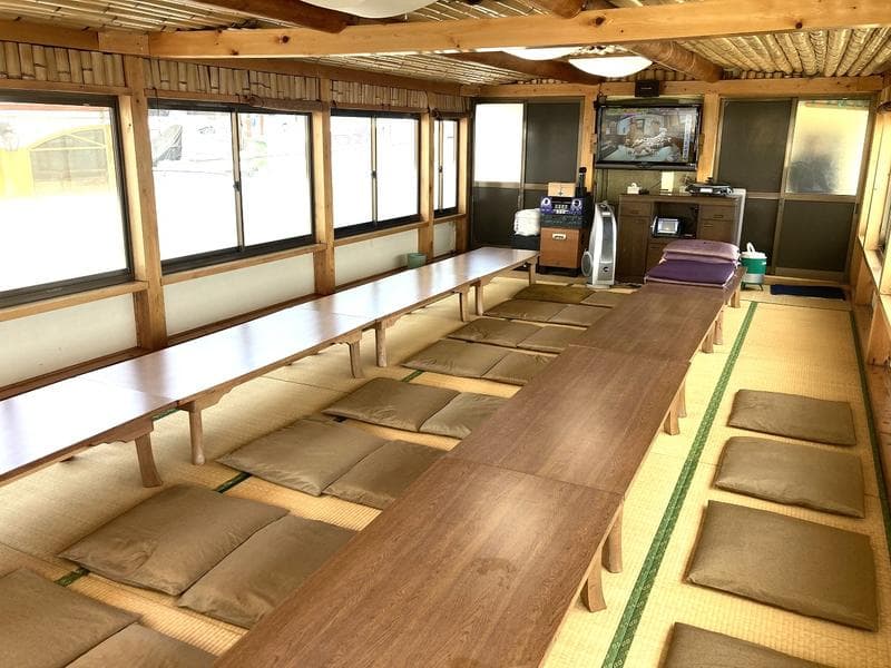 19 GT Work Boat (1991) - Image 4