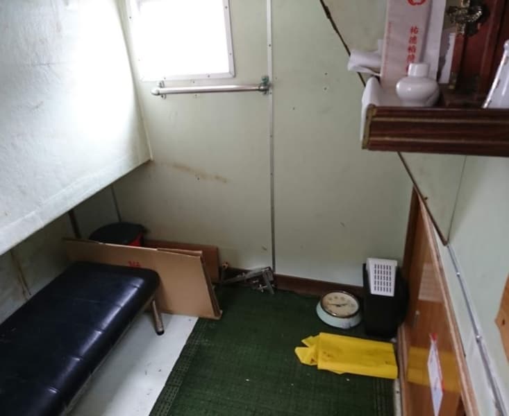 4m Vessel (1987) - Image 30