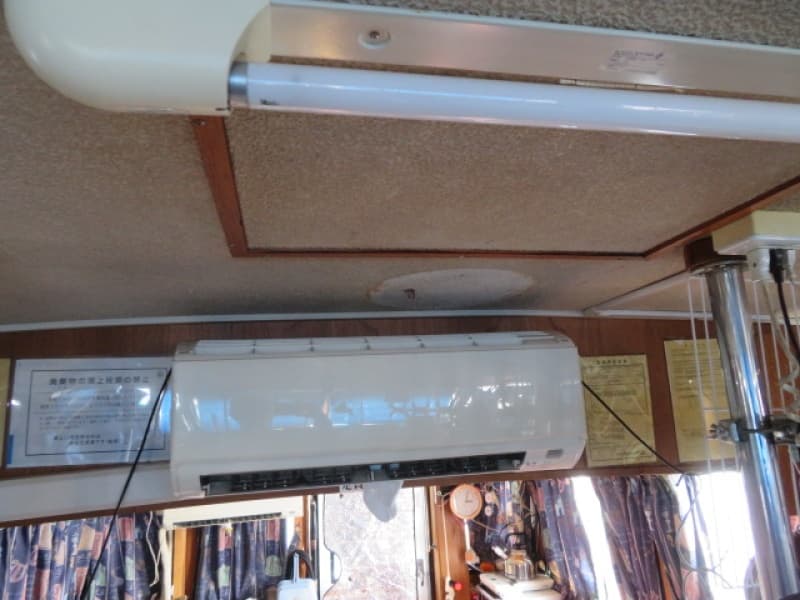 4.9m Vessel (1994) - Image 33