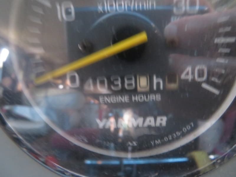 4.9m Vessel (1994) - Image 48