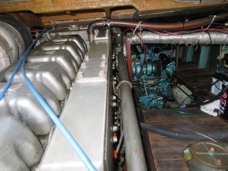 4.9m Vessel (1994) - Image 58