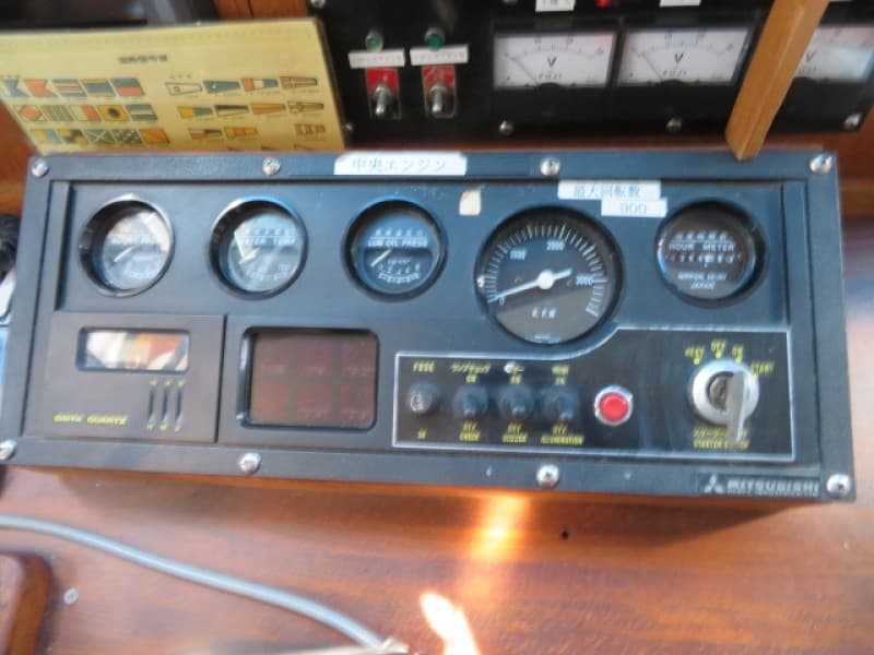 4.9m Vessel (1994) - Image 55