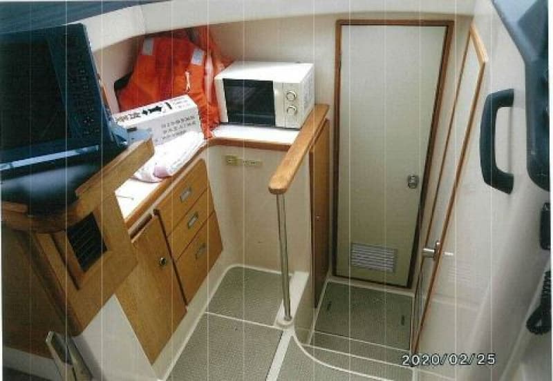 358.7m Vessel (1994) - Image 10