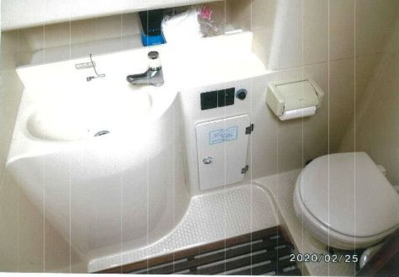 358.7m Vessel (1994) - Image 17