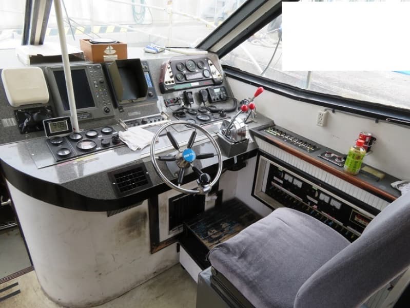 365.5m Vessel (1991) - Image 11