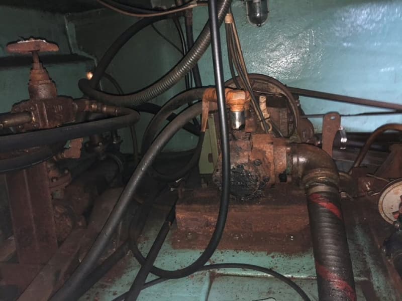 378.6m Vessel (1987) - Image 26