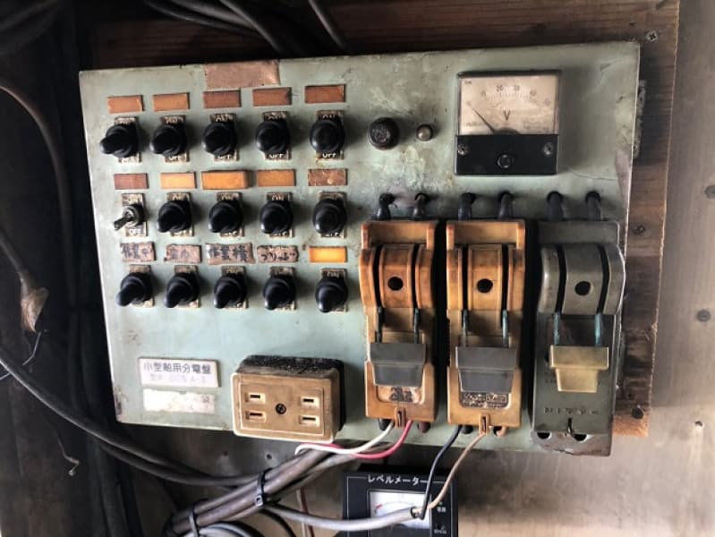 383.7m Vessel (1988) - Image 27