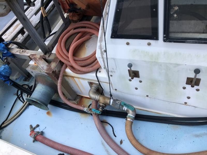 383.7m Vessel (1988) - Image 10