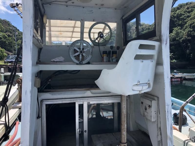 383.7m Vessel (1988) - Image 22