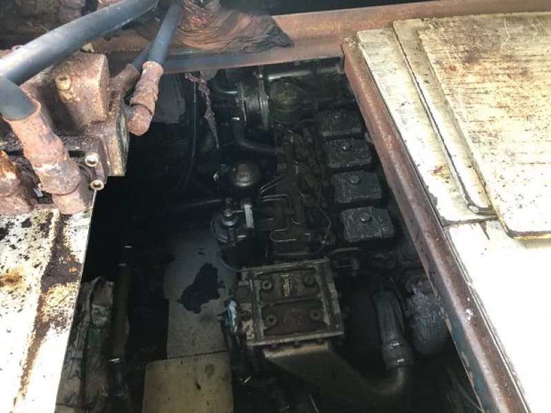 383.7m Vessel (1988) - Image 33