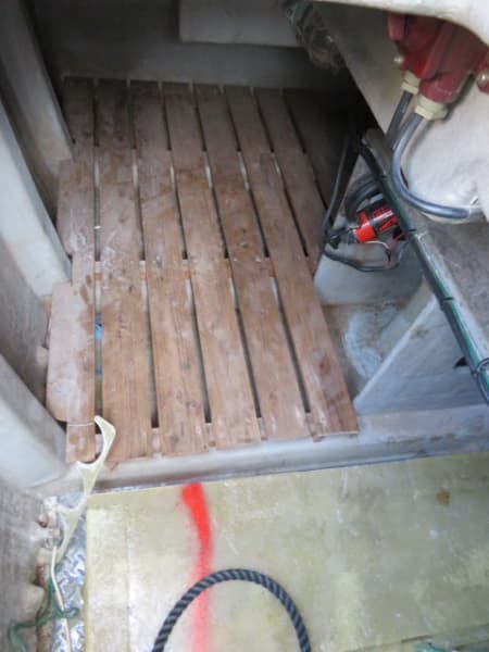 428.2m Vessel (1995) - Image 11